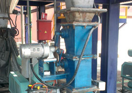 늄��p���i�L����ж���y-�Ϻ��̏U̎��