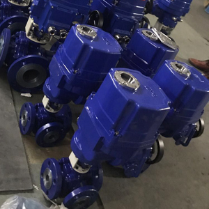 늄���ͨ���y-��QT����늄ӈ�(zh��)������(sh��)��D